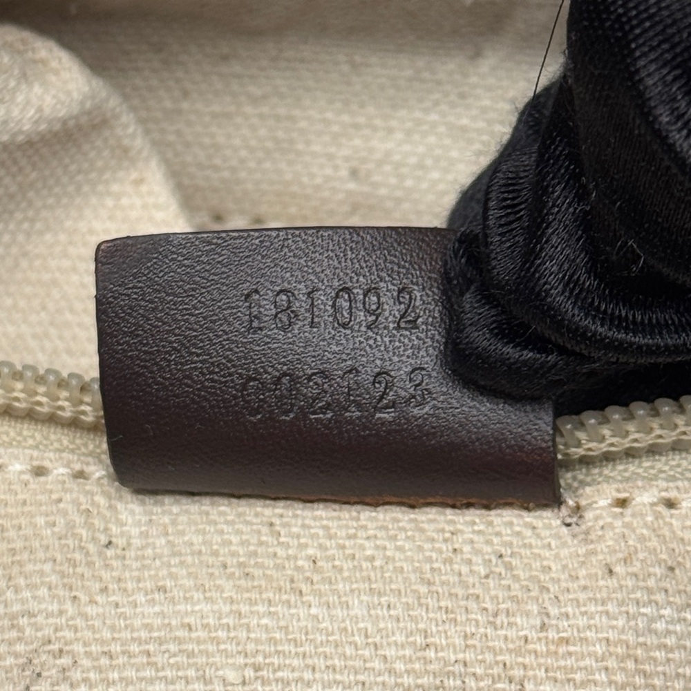 Gucci halfmoon  Monogram Crossbody Bag - Picture 12 of 16